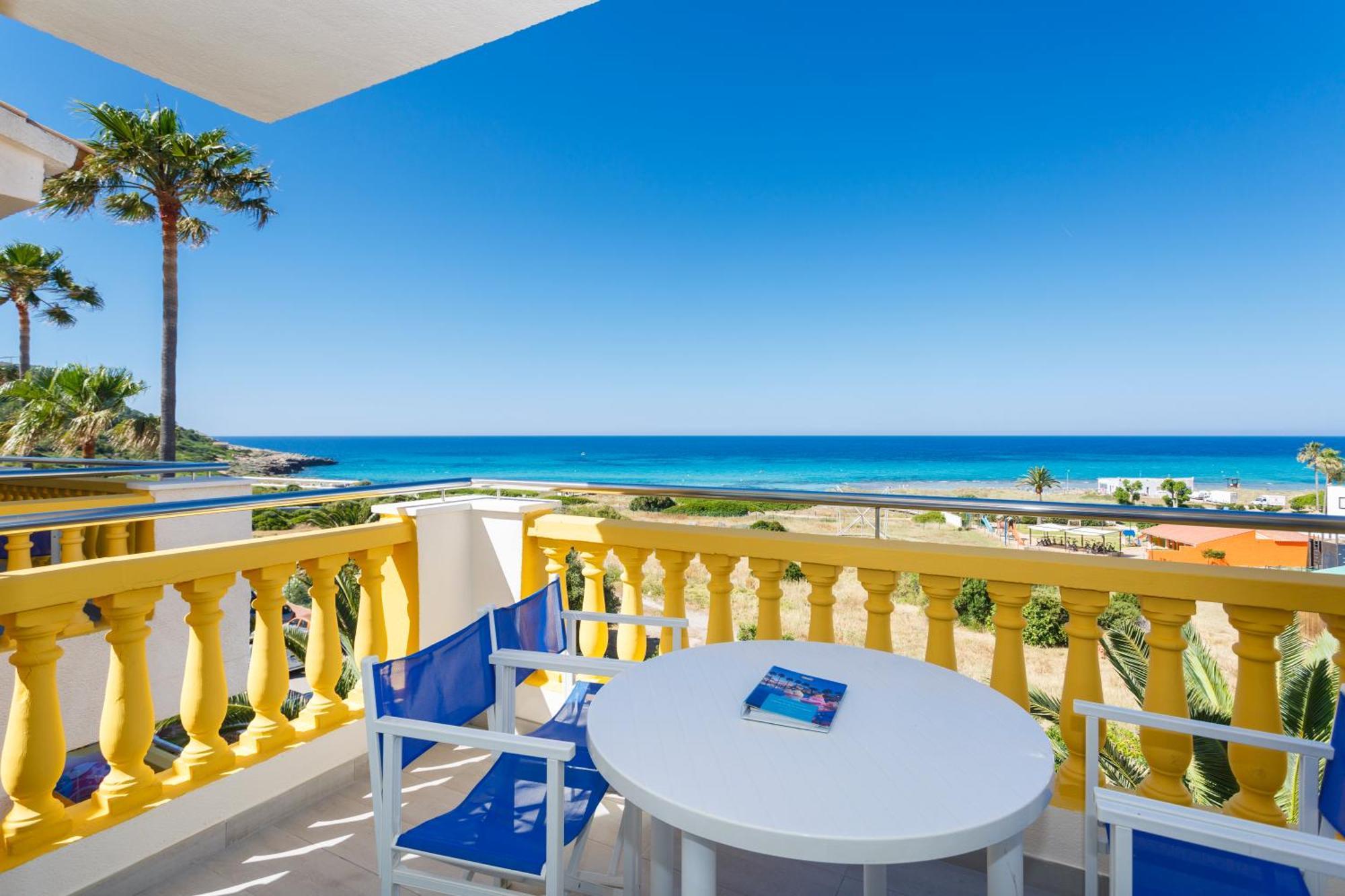 One-Bedroom Apartment with Sea View,1272608107:JPEG